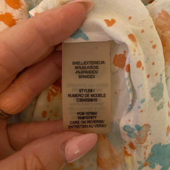 Alice + Olivia Women's size Medium White Multicolor Paint Splattered Silk Blouse - Picture 5 of 9